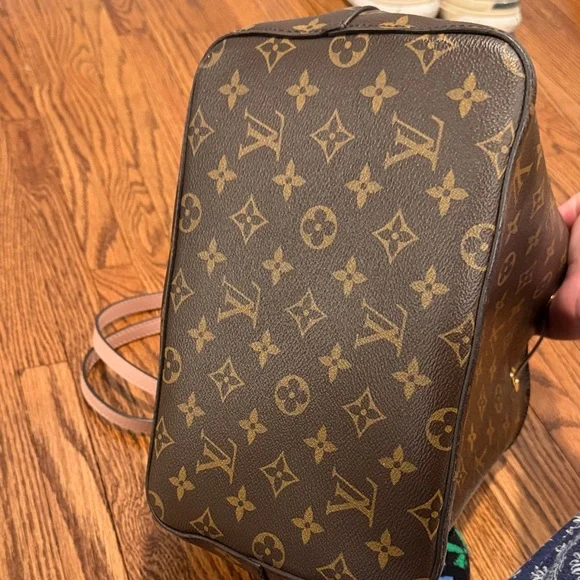 Louis Vuitton Monogram Brown and Pink Shoulder Bag - Picture 5 of 13